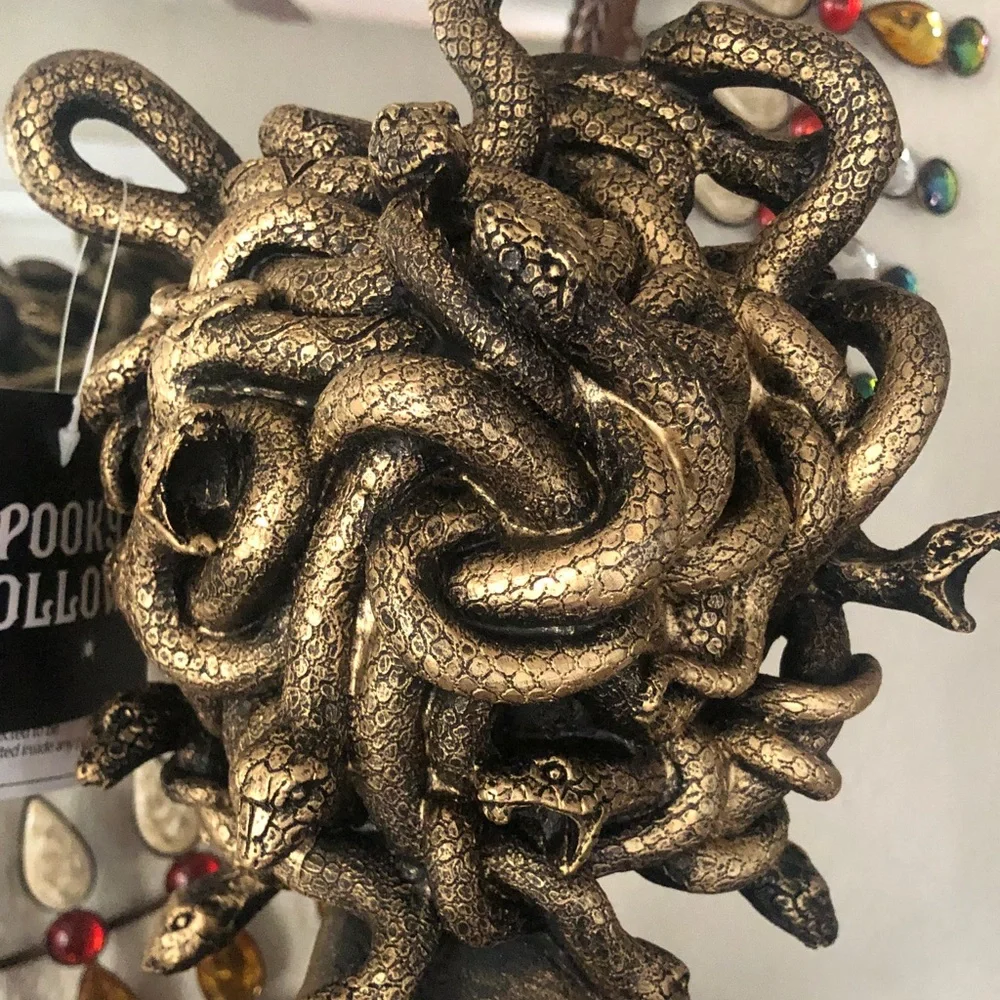 NWT Medusa Bust Figurine in Antique Gold Finish w/ Snakes & Light Up Eyes